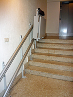 Plataforma salvaescaleras recta modelo Logic de Vertitec