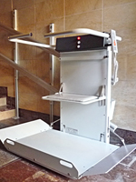 Plataforma salvaescaleras recta modelo Logic de Vertitec