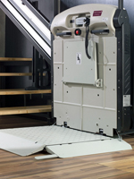 Plataforma salvaescaleras recta modelo V64 de Vertitec