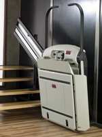 Plataforma salvaescaleras recta modelo V64 de Vertitec