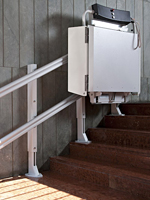 Plataforma salvaescaleras recta modelo Logic de Vertitec